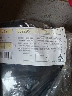 Agco 302296 Left Hand Entry Guide Snapping Unit For New Idea 324 325 Corn Picker