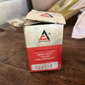 Allis-chalmers 256943 Nos Oem Bushing Kit 70256943 Or