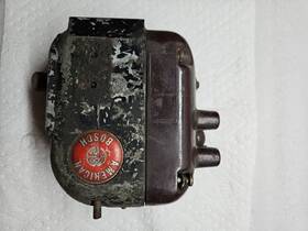 American Bosch Mjc4c-8 1943 Magneto. Untested. Turns Freely
