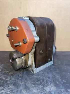 Ed-18 Bosch Antique American Du4 Magneto Automobile Tractor 4 Cylinder