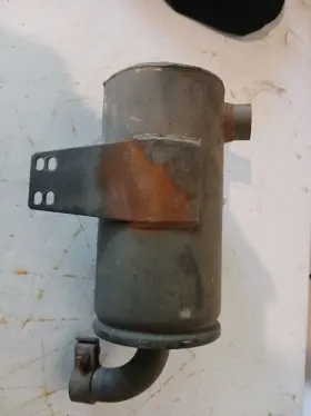 W393157 Case Small Tractor Muffler Nelson 079 Used 1 Inch Inlet And Outlet W393157 Case Small Tractor Muffler Nelson 079 Used 1 Inch Inlet And Outlet