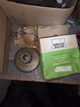 720274216 Deutz Allis Gear Nos Chalmers