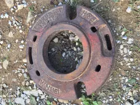 W161 F&w F&h Universal Rear Tractor Wheel Weights / 100 Lbs Weight W161 F&w F&h Universal Rear Tractor Wheel Weights / 100 Lbs Weight