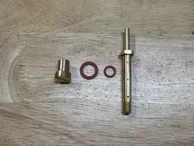 358065r91 Farmall Ih M And Super H Carburetor Nozzle