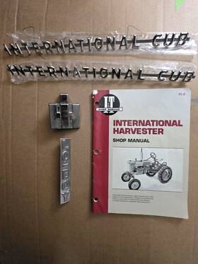 Farmall 364044r1 Ih International Cub Side Emblems Manual More