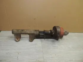 369754r1 Farmall 370587r1 Ih 240 Hydraulic Control Shaft Bracket And Assy 369752r1