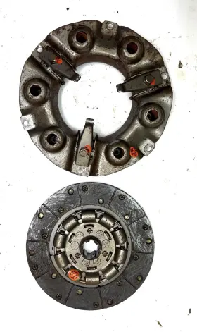 375493r91 Farmall Sa Clutch Disc And Pressure Plate 56631dbr/375493r91 100 200 130 230 330