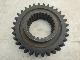 390258r1 Farmall International 806 1256 Speed Trans 2nd Driving Gear 32 Teeth Ih