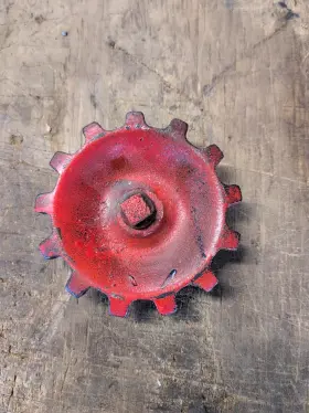 517099r1 Farmall Cub Planter Side Dresser Drive Gear 13 Teeth 517099r1 Farmall Cub Planter Side Dresser Drive Gear 13 Teeth