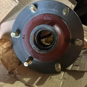 1106-b Ford 1104-b Vintage Tractor Wheel Hub 1106-b. C5nn 1106-b Ford 1104-b Vintage Tractor Wheel Hub 1106-b. C5nn