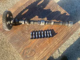 Jubilee-600-601-641 Ford 600-601-641-jubilee Tractor Camshaft With Gear And Valve Lifters