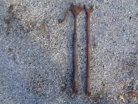 900-901-940-941-961 Ford 900-901-941-961-940 Tractor 3pt Upright Lift Arms Left And Right Level Box