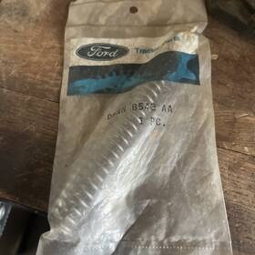 Ford B543 Nos Tractor Oem Spring D8nn Aa