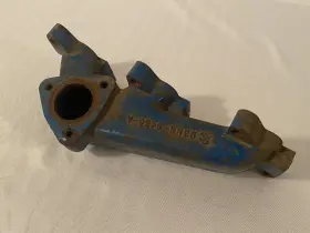 D3nn-9430-a Ford Exhaust Manifold 2600 3600 4600 445 535 550 555 4630 81837748 D3nn-9430-a Ford Exhaust Manifold 2600 3600 4600 445 535 550 555 4630 81837748