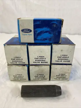 Eaf-6510-c Ford Tractor Parts Nos Bushing Valve Guide Lot Total Of 8 Pieces 1967