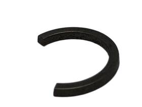Ford Tractor Or New Holland C7nnn859a 81817667 Flow Control Valve Tube Snap Ring