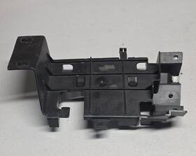 Gm 15765589 99-06 Silverado Sierra Bcm Mounting Bracket Lower Brace Mount Trim Cover