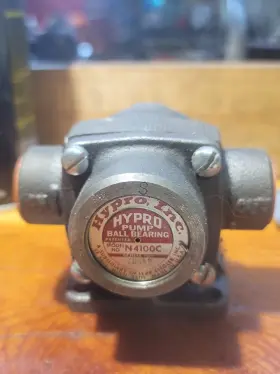 N4100c Hypro Vintage Nos Roller Pump Ball Bearing Cast Iron Box And Instructions N4100c Hypro Vintage Nos Roller Pump Ball Bearing Cast Iron Box And Instructions