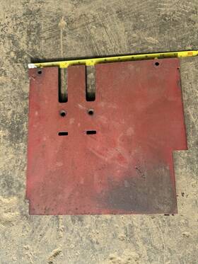 Ih 527587r2 527589r2 Tractor Rh Rear Vertical Cover 2500 574 674