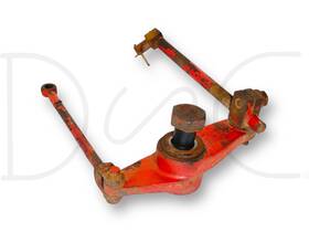 International Harvester 104047c1 1976 Ih 1086 Tractor Clutch Operating Lever Linkage