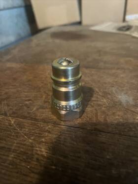 International Harvester 1272399c2 Nos Oem Hydraulic Tip Coupler