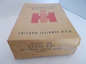 International Harvester 371110 R91 Self Sealing Coupling Frame Assembly Nos