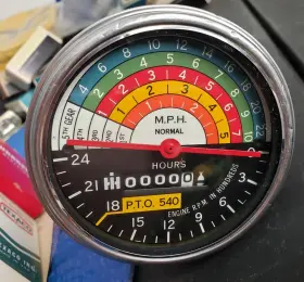 383093r91 International Harvester 383089r91 Nos Tachometer For Farmall Ih 460 - 560