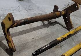 International Harvester 404904-r2 Ih Cub Lo-boy 154 185 Rockshaft Lift Arm Lower 404904r2