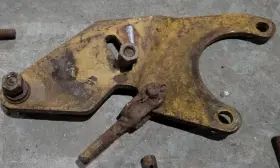 404935-r1 International Harvester Ih Cub Lo-boy 154 185 Pto Pulley Shaft Adjuster Bracket