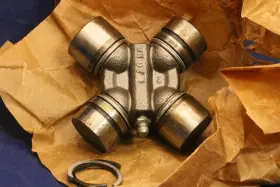 871280-r92 International Harvester Nos Universal Joint Cross And Bearing Assembly 871280-r92 International Harvester Nos Universal Joint Cross And Bearing Assembly
