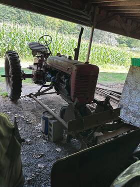 International Harvester Mccormik-deering 18715 Tractor Farmall C With Blade Hay Rake Jd Grain Binder Cult. Harrow Plow Mower