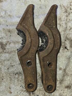 John Deere 1199h Pair 5 Sickle Mower Clamps Z