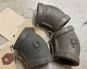 John Deere 15h578 New Malleable Iron Elbows Works For