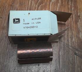 John Deere 1910r Nos Steering Shaft Bushing #a1910r