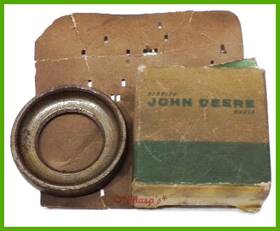 John Deere 63120 M932t 40 420 Steering Worm Gear Bearing Race Nos Usa Made