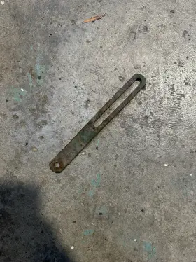 6614 John Deere Alternator Bracket Tag #6614