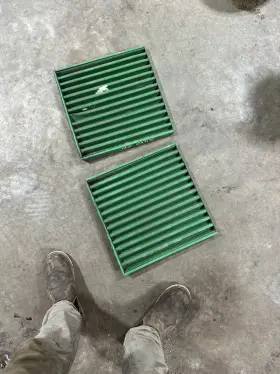 2440 John Deere 6906 Side Screens Tag #6906 2440 John Deere 6906 Side Screens Tag #6906