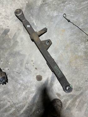 John Deere 7136 1520 R.h Lower Lift Arm Tag #7136