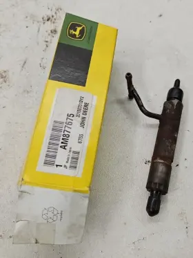 877675 John Deere 955 Injector Am