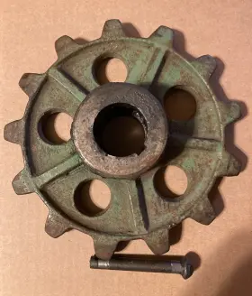 A4011e John Deere Vintage 13 Tooth 7 3/8 Inch Take Up Sprocket