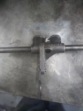 A4013r John Deere 60 1st 3rd R Transmission Shift Fork And Rod