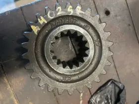 A4025r John Deere 60 620 630 2nd 5th Transmission Gear A4025r John Deere 60 620 630 2nd 5th Transmission Gear