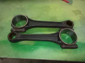 Aa6518r John Deere 620 630 Connecting Rods A5554r