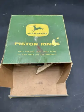 Ad2032r John Deere Piston Rings Nos Incomplete As Is Nice Box