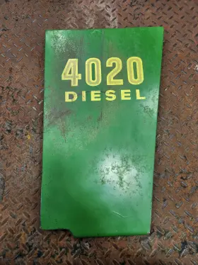 Ar40773 John Deere 4020 Rh Side Panel