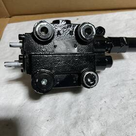 John Deere Auc18084 Spool Valve