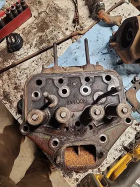 B1784r John Deere B Head Core