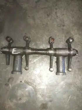 B209r John Deere Used Unstyled B205 Rocker Shaft Assy B Br Bo Tractor