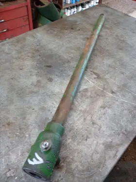 B290r John Deere Fan Shaft Tub