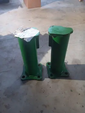 Bw15204 John Deere Loader Frame Brackets Bw15204 John Deere Loader Frame Brackets